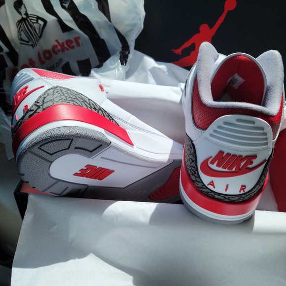2022 Jordan Retro 3 Fire Reds Size 12 - Picture 2 of 8